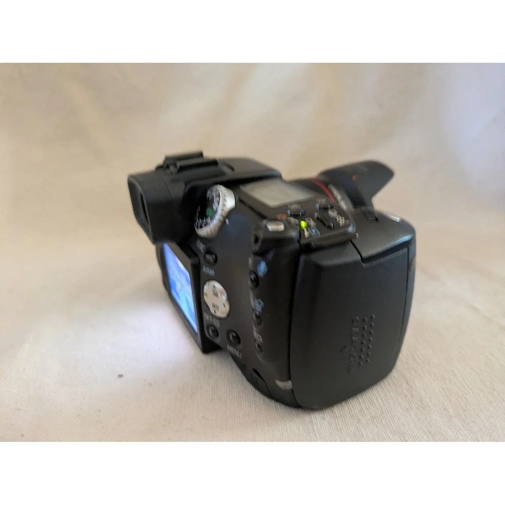 Canon PowerShot Pro1 8.0MP Digital Camera 7x Zoom L Lens Bundle PC1057 Working
